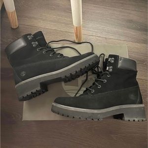 Women’s Timberland Boots - 6 Inch Black